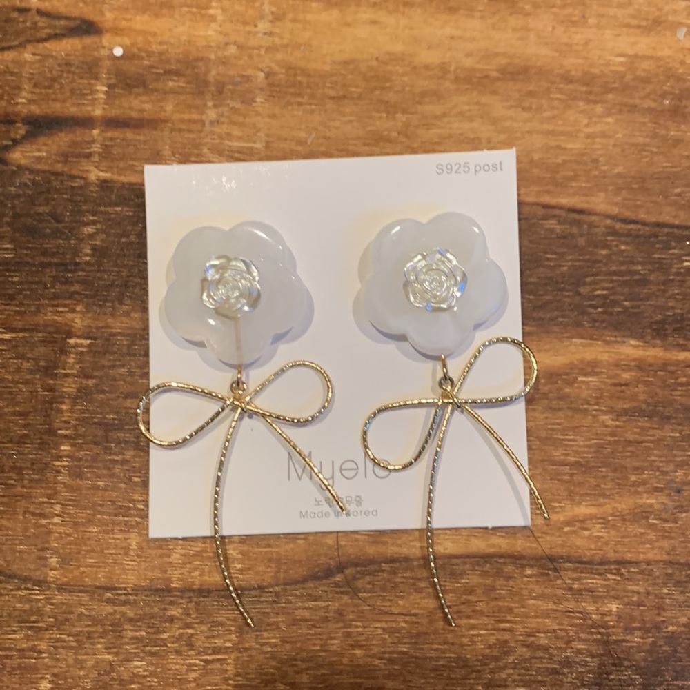 Flower earrings